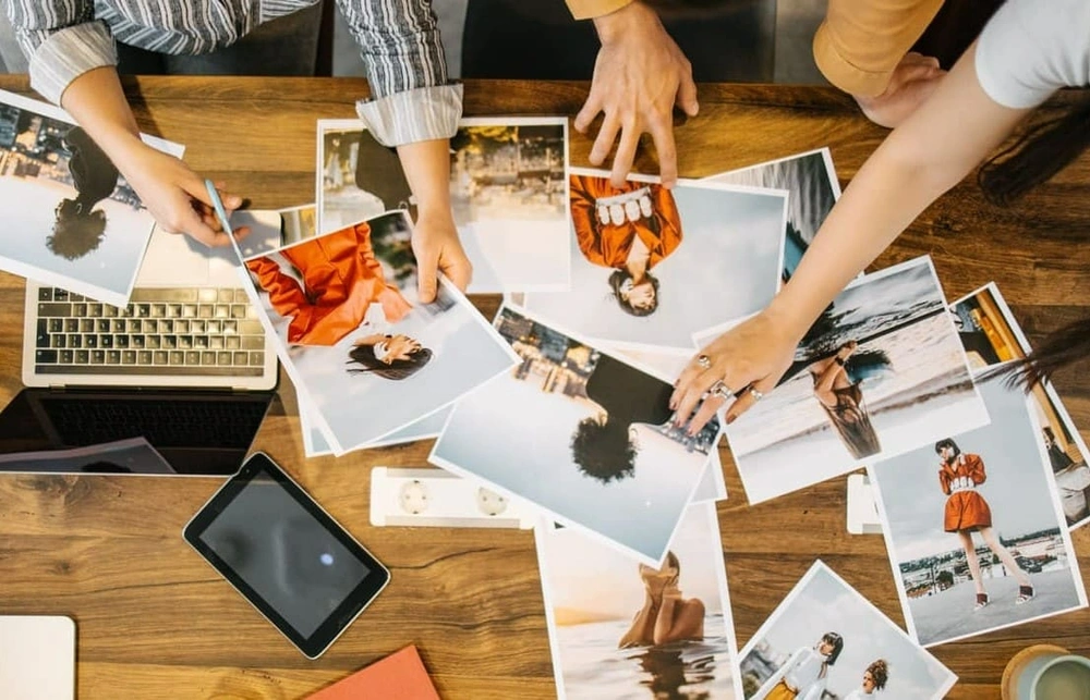 Marketers assessing printouts after changing their colour gamut settings